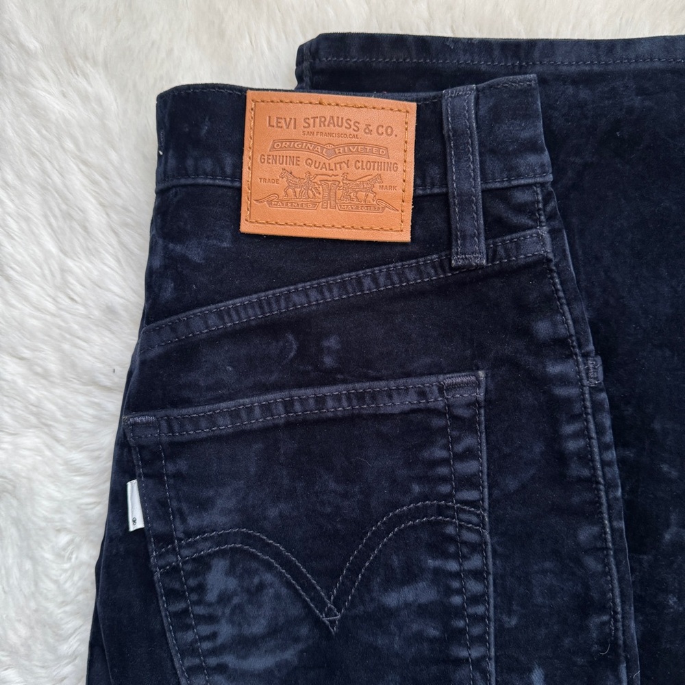 Levi’s Navy Velvet Pants - Ribcage Boot